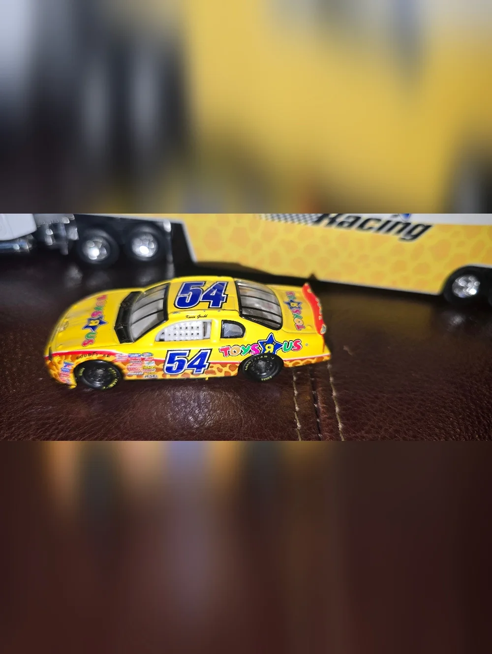 Toys R Us Nascar #54 1/64 2002 Race Car And Team Bristol Racing Semi Trailer
